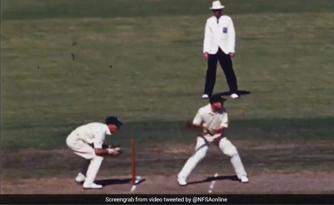 दुनिया का इकलौता बल्लेबाज जिसने 3 ओवर में ही जमा दिया शतक, तूफानी पारी में लगाए 29 चौके