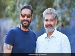 अजय देवगन ने बाहुबली के डायरेक्टर की फिल्म 'RRR' के लिए पैसे लेने से किया इनकार, जानें क्या है वजह अजय देवगन ने बाहुबली के डायरेक्टर की फिल्म 'RRR' के लिए पैसे लेने से किया इनकार, जानें क्या है वजह