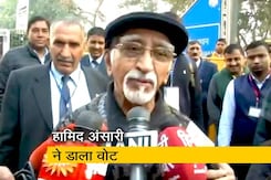 हामिद अंसारी ने डाला वोट, दिल्ली वालों से बोले- मतदान जरूर करें हामिद अंसारी ने डाला वोट, दिल्ली वालों से बोले- मतदान जरूर करें