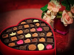 Chocolate Day 2020: Top Your Exquisite Chocolates With These Romantic Wishes Chocolate Day 2020: Top Your Exquisite Chocolates With These Romantic Wishes