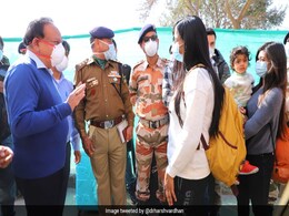 Coronavirus: First Batch Of Wuhan Evacuees Released From Delhi Quarantine Facility Coronavirus: First Batch Of Wuhan Evacuees Released From Delhi Quarantine Facility