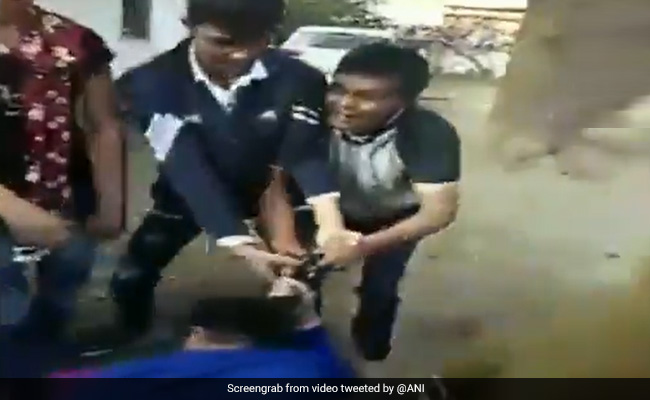 Watch: Wife Of Madhya Pradesh Cop Objects To Alleged Affair, Beaten Up