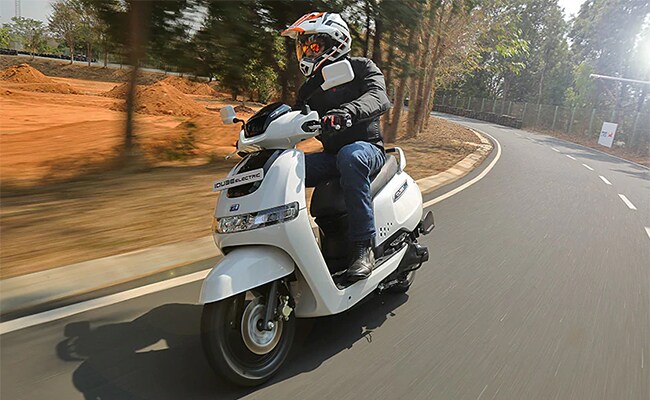 TVS iQube Electric Scooter Launched in Kochi; Priced At Rs. 1.24 Lakh TVS iQube Electric Scooter Launched in Kochi; Priced At Rs. 1.24 Lakh