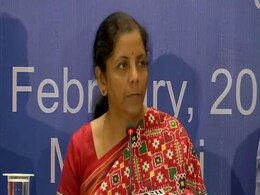 विलय में लगे सरकारी बैंकों के प्रमुखों से गुरुवार को मिलेंगी वित्तमंत्री सीतारमण विलय में लगे सरकारी बैंकों के प्रमुखों से गुरुवार को मिलेंगी वित्तमंत्री सीतारमण