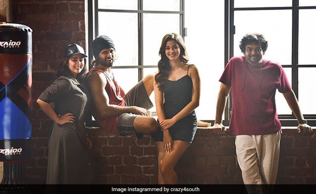 'अर्जुन रेड्डी' फेम एक्टर विजय देवरकोंडा के साथ जमेगी अनन्या पांडे की जोड़ी, करण जौहर ला रहे हैं साथ