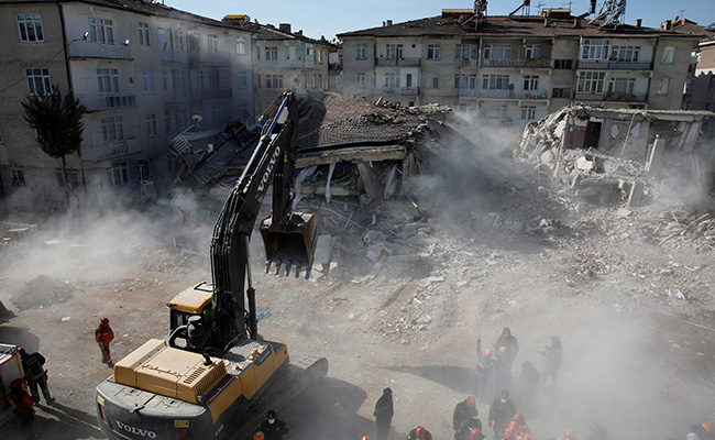 8 Killed In Turkey After Earthquake Hits Iran Border, Many Feared Trapped