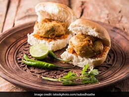 Vada Pav At Priyanka Chopra's Restaurant Sona Wins Hearts In NYC