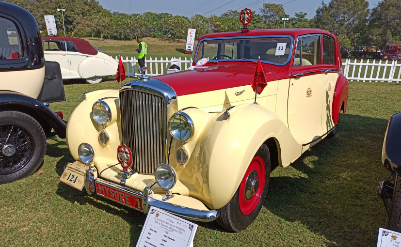 Classic Cars And Bikes Line Up at 21 Gun Salute Concours d'Elegance Held In India