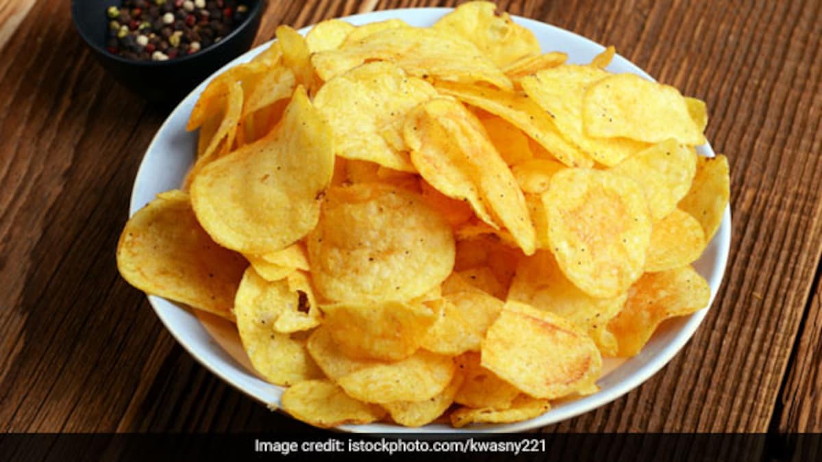 How To Make Potato Chips At Home In Just A Few Minutes? Answer Is Here