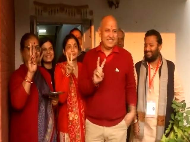AAP's Manish Sisodia Pulls Off Win After Trailing For Most Rounds