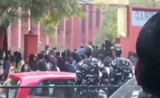 Women's Panel Issues Notices To Police, Gargi College After Sex Assault Incident