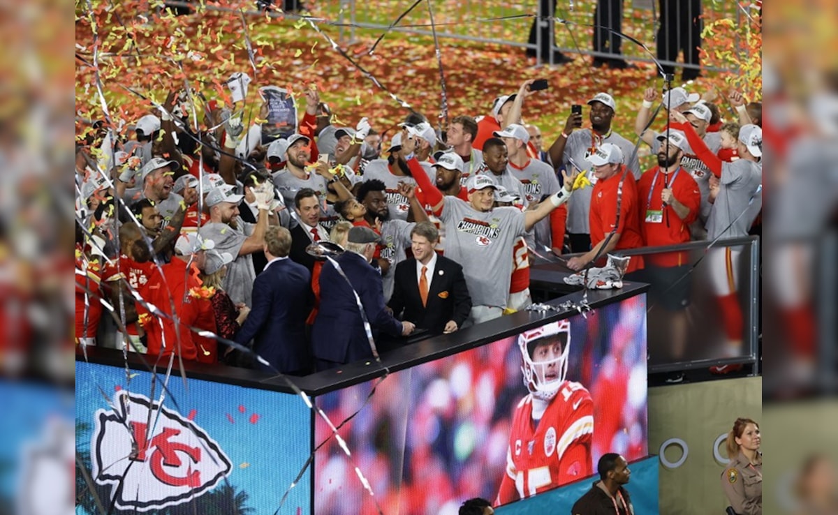Nashvilles Super Bowl 2030 Bid Gains Steam As NFL Owners Consider Unprecedented Vote On Titans Stadium