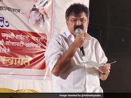 Mumbra Local Accident: 'पारसिक बोगद्याजवळील त्या खांबांनी जवळपास 1000 बळी घेतले असतील', जितेंद्र आव्हाडांची रेल्वेवर टीका Mumbra Local Accident: 'पारसिक बोगद्याजवळील त्या खांबांनी जवळपास 1000 बळी घेतले असतील', जितेंद्र आव्हाडांची रेल्वेवर टीका
