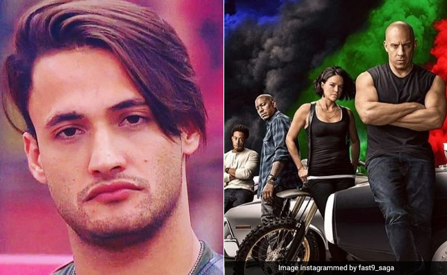 जॉन सीना के बाद हॉलीवुड के इन सुपरस्टार्स ने भी किया आसिम रियाज का सपोर्ट, किया यह ट्वीट जॉन सीना के बाद हॉलीवुड के इन सुपरस्टार्स ने भी किया आसिम रियाज का सपोर्ट, किया यह ट्वीट