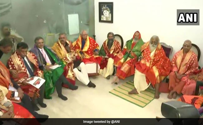 महंत नृत्य गोपाल दास होंगे राम मंदिर ट्रस्ट के अध्यक्ष, VHP उपाध्यक्ष चंपत राय को मिली यह जिम्मेदारी