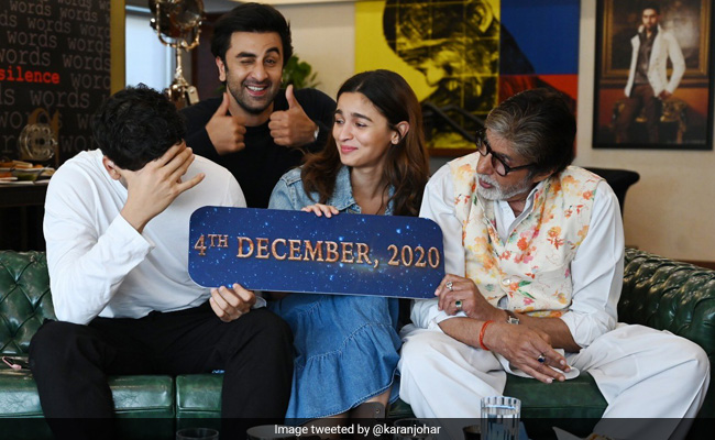 <i>Brahmastra</i> Director Ayan Mukerji Just Called Alia Bhatt Ranbir Kapoor's 'Girlfriend' In This Video