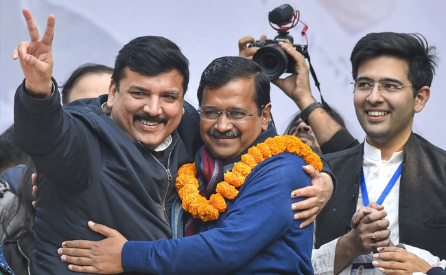 Delhi Government Formation Live Updates: Arvind Kejriwal Meets Newly Elected MLAs, BJP To Review Election Loss