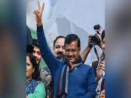 AAP ने लहराया दिल्ली में जीत का परचम तो बॉलीवुड सिंगर बोले, 'ये केजरीवाल IIT की आदतें छोड़ने को तैयार नहीं है...' AAP ने लहराया दिल्ली में जीत का परचम तो बॉलीवुड सिंगर बोले, 'ये केजरीवाल IIT की आदतें छोड़ने को तैयार नहीं है...'