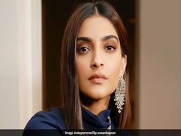 Sonam Kapoor ने पति आनंद आहूजा के लिए बनाया हेल्दी Quarantine Meal; देखें 'पैडमैन एक्ट्रेस' ने क्या बनाया Sonam Kapoor ने पति आनंद आहूजा के लिए बनाया हेल्दी Quarantine Meal; देखें 'पैडमैन एक्ट्रेस' ने क्या बनाया