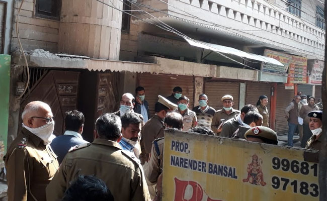 दिल्ली: जिन 5 लोगों के शव मिले थे, उन्होंने नहीं किया था सुसाइड, धारदार हथियार से किया गया था मर्डर