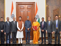 Budget 2020: Finance Minister Meets President Kovind Before Presenting Union Budget Budget 2020: Finance Minister Meets President Kovind Before Presenting Union Budget