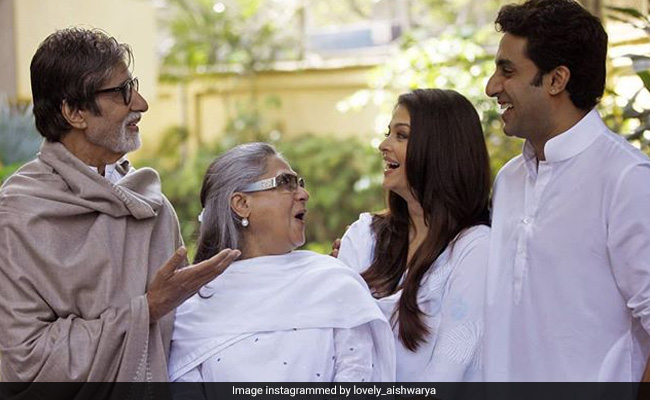 अमिताभ बच्चन अपनी सास का जन्मदिन मनाने परिवार संग भोपाल पहुंचे