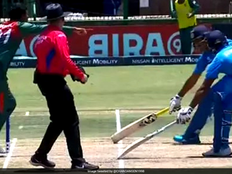 ICC U19 WC: एक जैसे अंदाज में रन आउट हुए ये दो बल्‍लेबाज, लोग बोले-Comedy of errors, देखें VIDEO