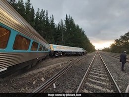 Melbourne-Sydney Train Derails, 2 Killed Melbourne-Sydney Train Derails, 2 Killed