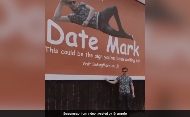 डेटिंग एप्स नहीं आई काम तो शख्स ने Girlfriend ढूंढने के लिए अपनाई ये तरकीब, देखें Video