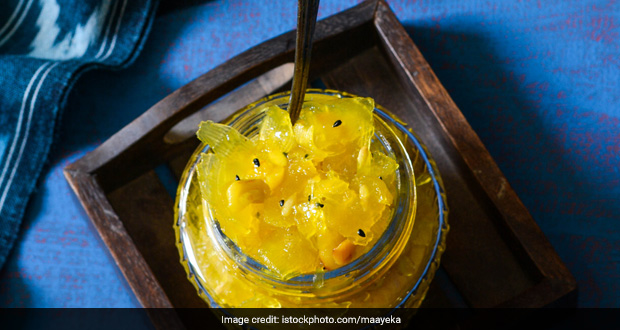 Indian Cooking Tips: Give The Boring Raw Papaya A 'Plastic' Chutney Twist