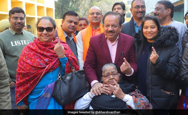 Delhi Election 2020: Harsh Vardhan Casts Vote With Family, Says BJP Assured Of "Quality Victory"