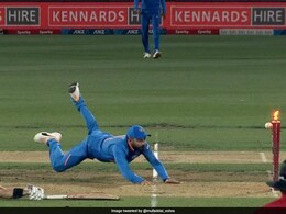 NZ vs IND 1st ODI: विराट कोहली ने दिखाई 'जोंटी रोड्स जैसी तेजी', हेनरी निकोल्स को किया रन आउट, देखें VIDEO NZ vs IND 1st ODI: विराट कोहली ने दिखाई 'जोंटी रोड्स जैसी तेजी', हेनरी निकोल्स को किया रन आउट, देखें VIDEO