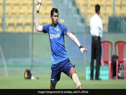 भुवनेश्वर कुमार-इशांत शर्मा चोटिल, नवदीप सैनी को मिलेगा ऑस्ट्रेलिया के खिलाफ टेस्ट में डेब्यू करने का मौका, जानें संभावित टीम भुवनेश्वर कुमार-इशांत शर्मा चोटिल, नवदीप सैनी को मिलेगा ऑस्ट्रेलिया के खिलाफ टेस्ट में डेब्यू करने का मौका, जानें संभावित टीम