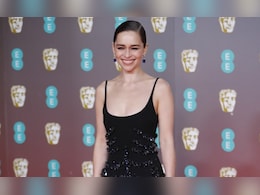 Emilia Clarke Recalls Surviving Two Brain Hemorrhages: &ldquo;I Was Convinced I Had Cheated Death&rdquo;