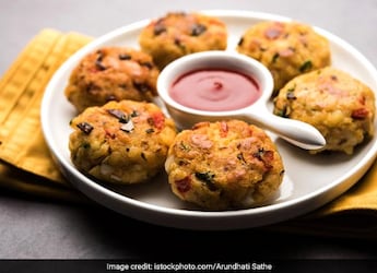 Thinking What Snacks To Make At Your Next Party? Take A Look At This Dahi Kurkuri Tikki Thinking What Snacks To Make At Your Next Party? Take A Look At This Dahi Kurkuri Tikki