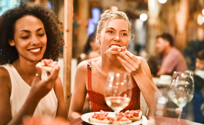 Put Down The Fork And Spoon If You Really Want To Enjoy Your Meal