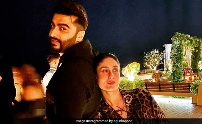 Kareena Kapoor Has 'Always' Got Arjun Kapoor To 'Lean On.' See Pic