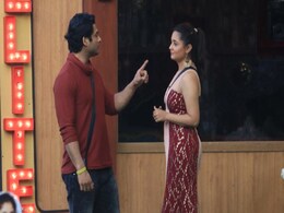 <i>Bigg Boss 13</i> Written Update February 6, 2020: Rashami Desai, Sidharth Shukla And Asim Riaz Use Their 'Elite Club' Benefits <i>Bigg Boss 13</i> Written Update February 6, 2020: Rashami Desai, Sidharth Shukla And Asim Riaz Use Their 'Elite Club' Benefits