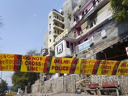 6-Storey Building Tilts, Residents Evacuated In Delhi 6-Storey Building Tilts, Residents Evacuated In Delhi