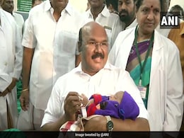 Tamil Nadu Government Gifts Gold Rings To Newborns On Jayalalithaa's Birthday Tamil Nadu Government Gifts Gold Rings To Newborns On Jayalalithaa's Birthday