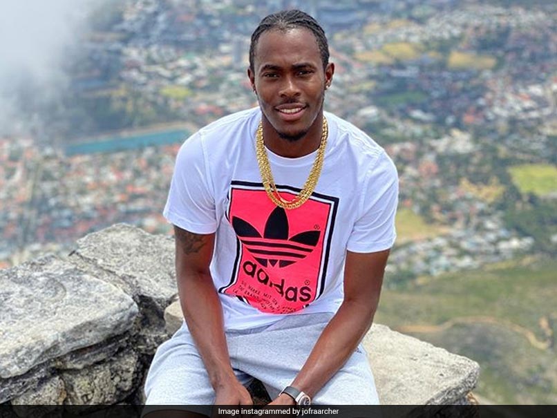 "Time Traveller" Jofra Archers Old "Stress Fracture" Tweet Leaves Fans Shocked