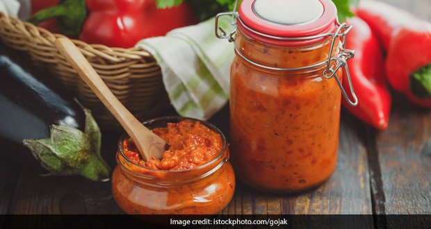 Make South Indian-Style Capsicum (Shimla Mirch) Chutney To Go With Your Dosa And Idli