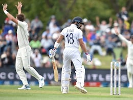 NZ vs IND Test Series: विराट कोहली के बल्ले पर लगा 'ग्रहण', चार पारियों में बना पाए केवल 38 रन NZ vs IND Test Series: विराट कोहली के बल्ले पर लगा 'ग्रहण', चार पारियों में बना पाए केवल 38 रन