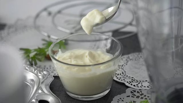 Eating curd regularly can be beneficial for your digestive system