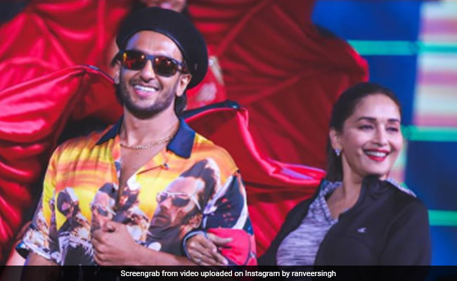 Filmfare Awards 2020: A Glimpse Of Madhuri Dixit And Ranveer Singh's 'Backstage Shenanigans'