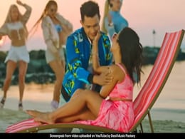 नेहा कक्कड़ और आदित्य नारायण का Goa Beach सॉन्ग हुआ रिलीज, Video ने यूट्यूब पर मचाई धूम नेहा कक्कड़ और आदित्य नारायण का Goa Beach सॉन्ग हुआ रिलीज, Video ने यूट्यूब पर मचाई धूम