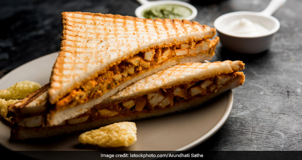High-Protein Diet: Try This Mushroom Paneer Toast For Your Next Quick Breakfast