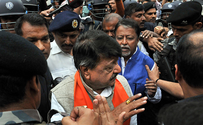 Kailash Vijayvargiya, Other BJP Leaders Taken Into Custody Before Pro-CAA Rally