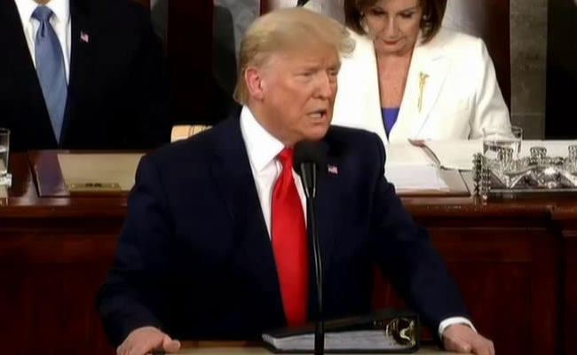 ट्रंप ने महाभियोग प्रक्रिया के दौरान गवाही देने वाले दो अधिकारियों को दिखाया बाहर का रास्ता