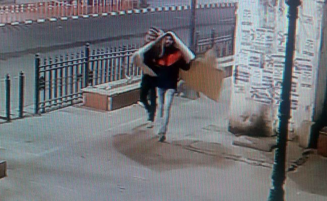 लखनऊ : विश्व हिंदू महासभा के नेता की हत्या, सीसीटीवी फुटेज में दिखा हत्यारा